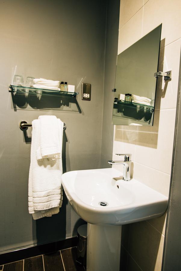 Belmont House Hotel Банбрідж Екстер'єр фото